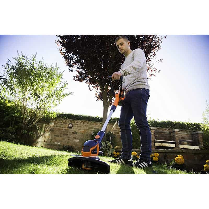 Video della molatrice a batteria Yard Force LTC25 Jardin Affaires